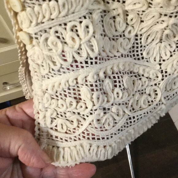 NWT See U Soon crochet lace button front vest in cream color one size L and 1 XL - Picture 4 of 8